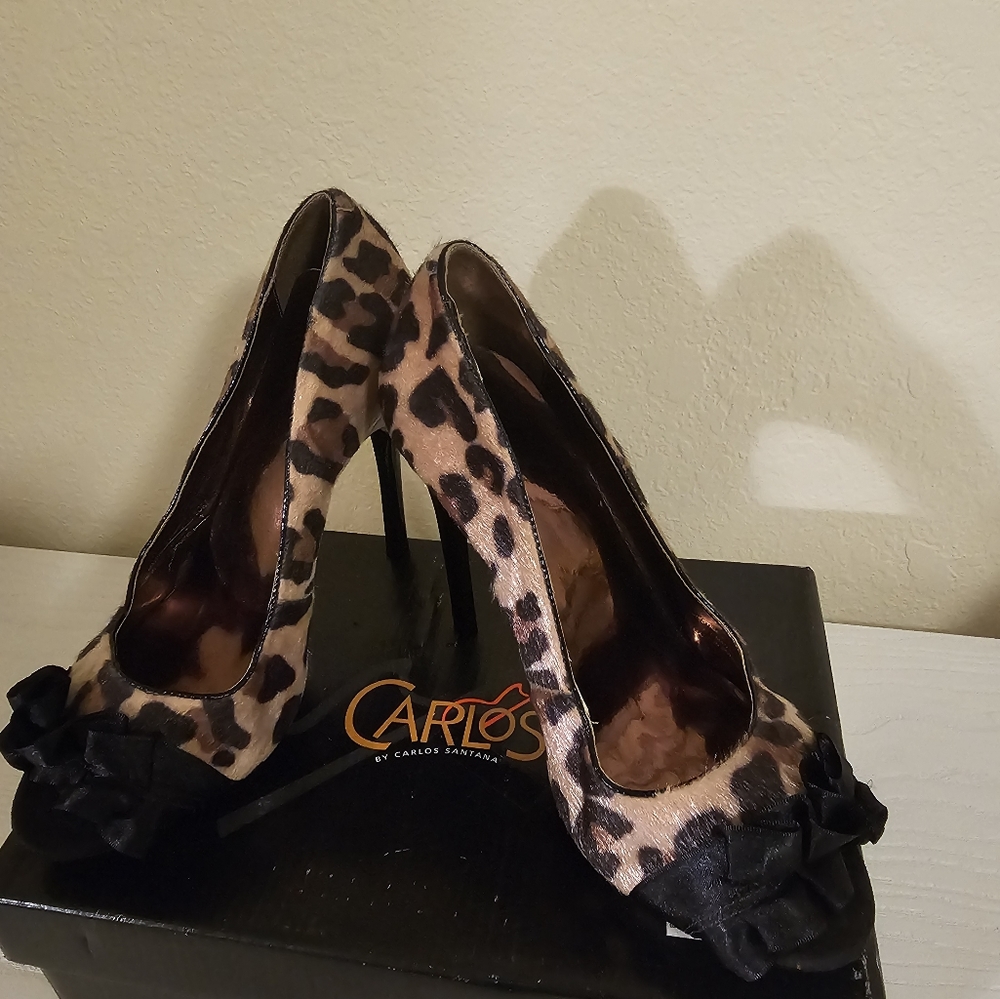 Beautiful Carlos Santana Heel size 10.